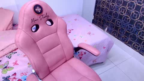 Sara  online show from 01-16-25, 11:58