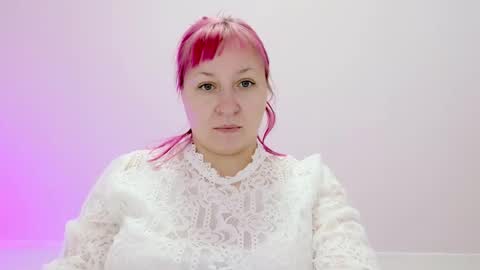 Snapshot of sarakatherin chatting on 01-13-25, 07:32 Sara online show from 01-13-25, 07:32