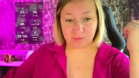 Snapshot of sarakatherin chatting on 06-17-26, 05:21 Sara online show from 06-17-26, 05:21