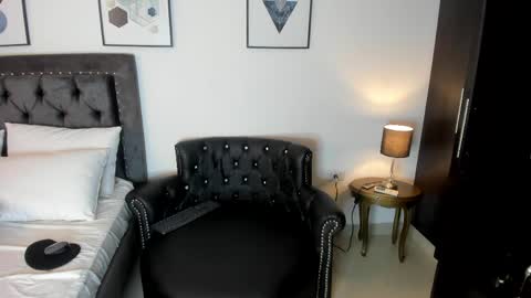 Snapshot of sarakush chatting on 04-13-26, 12:43 Sara online show from 04-13-26, 12:43