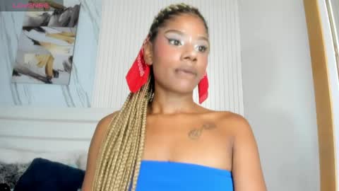 Sara Lewis online show from 05-11-26, 11:05
