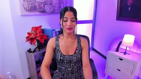 saralife69 online show from 01-11-25, 06:01
