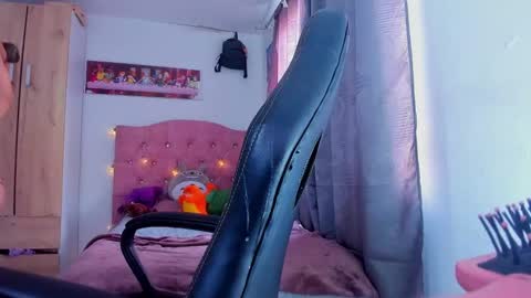 sara  online show from 12-14-24, 07:25