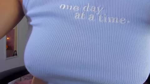 sara  online show from 12-20-24, 03:03