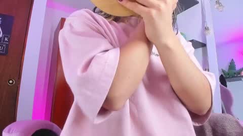 sara  online show from 02-05-25, 01:58