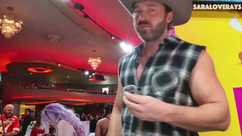 Snapshot of saraloverays chatting on 01-18-25, 09:55 Back from Vacay Follow for more here online show from 01-18-25, 09:55