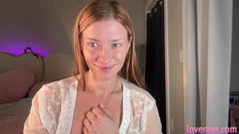 Snapshot of saraloverays chatting on 09-10-25, 04:40 Back from Vacay Follow for more here online show from 09-10-25, 04:40