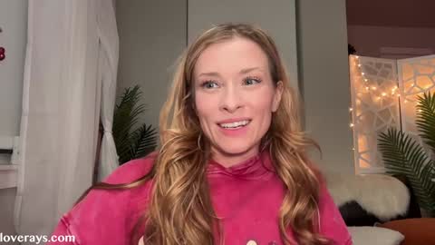 Back from Vacay  Follow for more here  online show from 01-07-26, 04:26