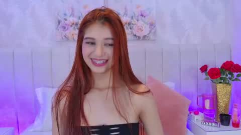 Sara Lugo  online show from 06-25-26, 08:02