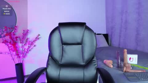 saramilf_69 online show from 12-01-25, 01:49