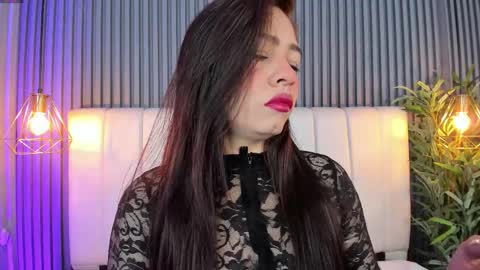 Sara   online show from 12-22-25, 11:13