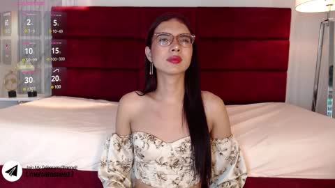 Snapshot of sarasaenz_99 chatting on 12-14-24, 08:08 Sara online show from 12-14-24, 08:08
