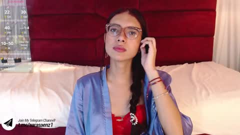 Snapshot of sarasaenz_99 chatting on 12-18-24, 01:48 Sara online show from 12-18-24, 01:48