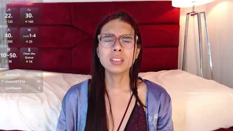 Snapshot of sarasaenz_99 chatting on 01-24-25, 10:51 Sara online show from 01-24-25, 10:51