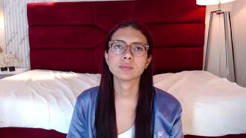 Snapshot of sarasaenz_99 chatting on 02-02-25, 01:45 Sara online show from 02-02-25, 01:45