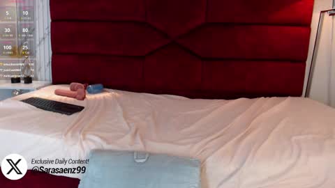 Snapshot of sarasaenz_99 chatting on 03-11-25, 01:37 Sara online show from 03-11-25, 01:37