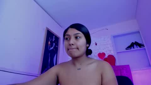 sarastonesx online show from 10-08-25, 10:35