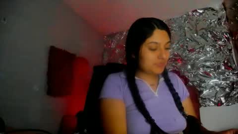 Snapshot of sarastonesx chatting on 03-25-26, 06:19 sarastonesx online show from 03-25-26, 06:19