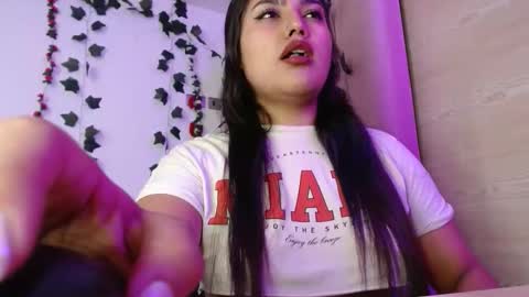 sarastonesx online show from 05-14-26, 05:36