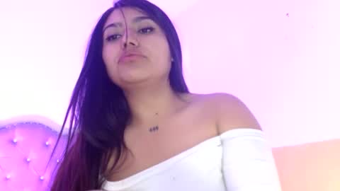 sarastonesx online show from 06-26-26, 05:12