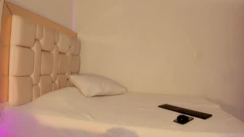 Sara  online show from 02-26-25, 03:08