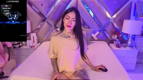 Sara  online show from 02-25-26, 03:32