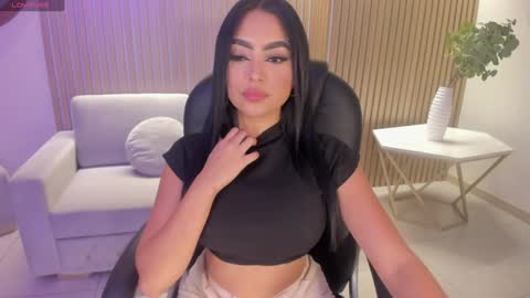 Sara Winstone online show from 01-16-25, 07:41