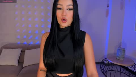 Sara Winstone online show from 02-02-25, 11:08