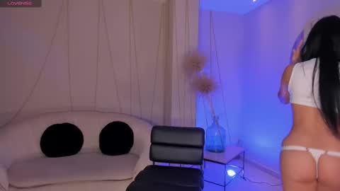 Sara Winstone online show from 02-27-25, 08:42