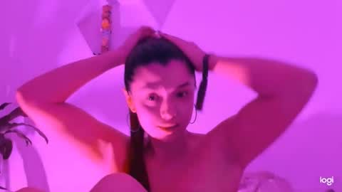 Saray  online show from 12-16-24, 10:45