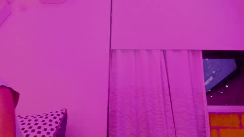 Saray  online show from 01-06-26, 04:27