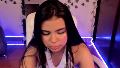 Snapshot of saray__jones chatting on 01-02-25, 06:01 saray__jones online show from 01-02-25, 06:01