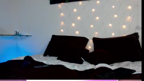 Snapshot of saray__jones chatting on 02-12-25, 06:19 saray__jones online show from 02-12-25, 06:19