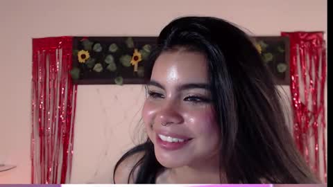 Snapshot of saray__jones chatting on 02-14-25, 05:46 saray__jones online show from 02-14-25, 05:46