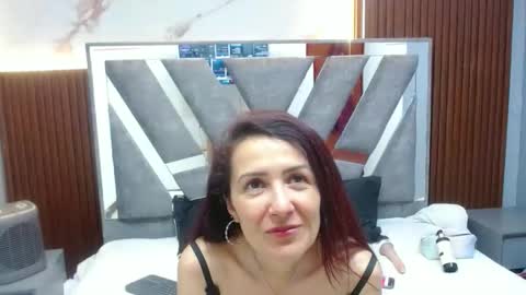 Snapshot of saray_hot202cl chatting on 10-27-25, 03:54 saray_hot202cl online show from 10-27-25, 03:54