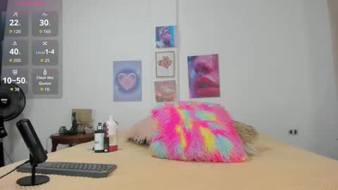 Snapshot of saray_rivas18 chatting on 09-10-25, 10:59 saray 18 online show from 09-10-25, 10:59