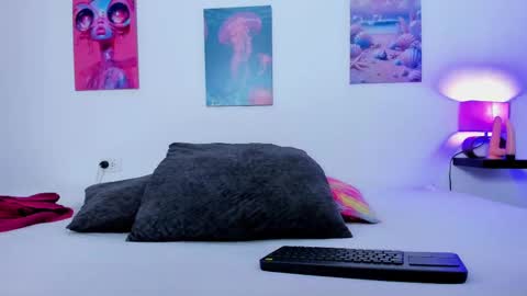 Snapshot of saray_rivas18 chatting on 10-03-25, 11:07 saray 18 online show from 10-03-25, 11:07