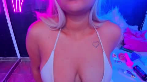 saraycooper_ online show from 09-15-25, 04:01