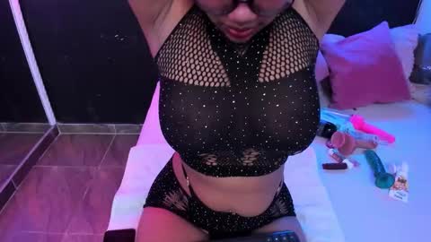 saraycooper_ online show from 09-19-25, 04:36