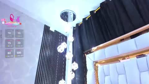 Snapshot of sarayroyse chatting on 06-20-26, 07:49 Saray online show from 06-20-26, 07:49