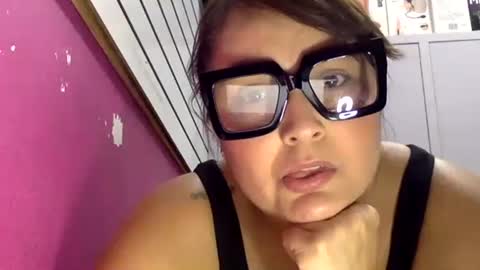 Snapshot of sarayx chatting on 04-28-26, 04:34 mery online show from 04-28-26, 04:34