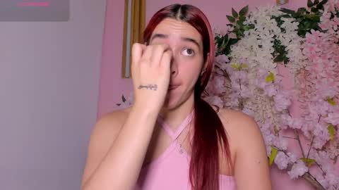 Snapshot of sarenlux chatting on 09-12-25, 12:16 Baby Saren online show from 09-12-25, 12:16