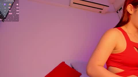 Snapshot of sarenlux chatting on 11-05-25, 12:16 Baby Saren online show from 11-05-25, 12:16