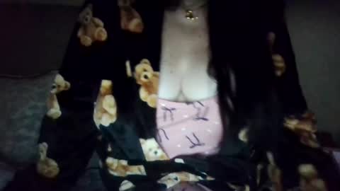 Snapshot of saretta46 chatting on 11-12-25, 12:11 Sara online show from 11-12-25, 12:11