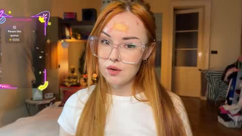 Snapshot of sargonium909 chatting on 10-20-25, 05:46 Veronika online show from 10-20-25, 05:46