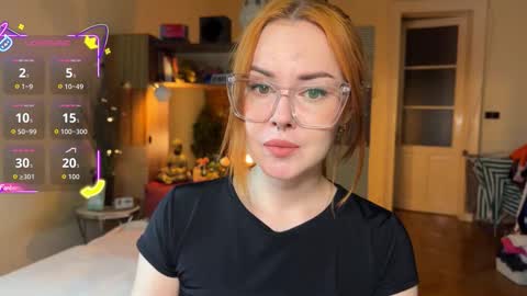 Snapshot of sargonium909 chatting on 10-22-25, 06:51 Veronika online show from 10-22-25, 06:51