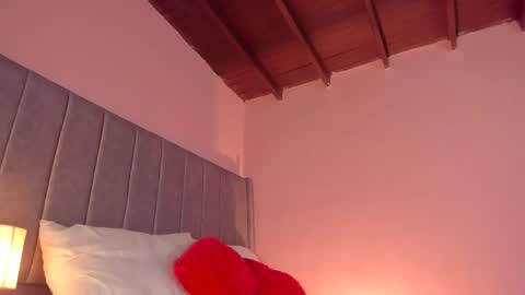 Snapshot of sarigarcia chatting on 03-06-26, 05:37 Sara Garcia online show from 03-06-26, 05:37