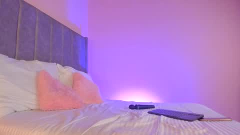 Snapshot of sarigarcia chatting on 03-27-26, 05:13 Sara Garcia online show from 03-27-26, 05:13