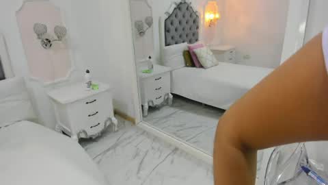 sarit_ online show from 05-10-26, 11:48