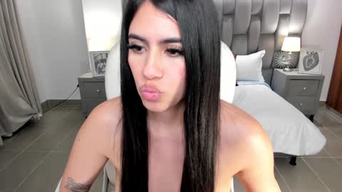  Saritaaa  online show from 12-15-24, 10:07